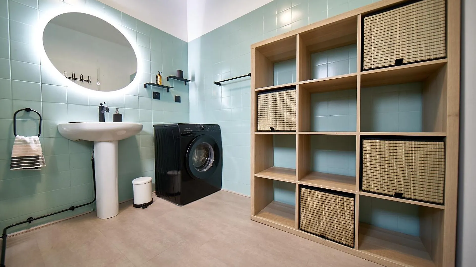 Le Globe Trotter, 8 Pers, Gratte Ciel-Terrasse Apartment Villeurbanne France