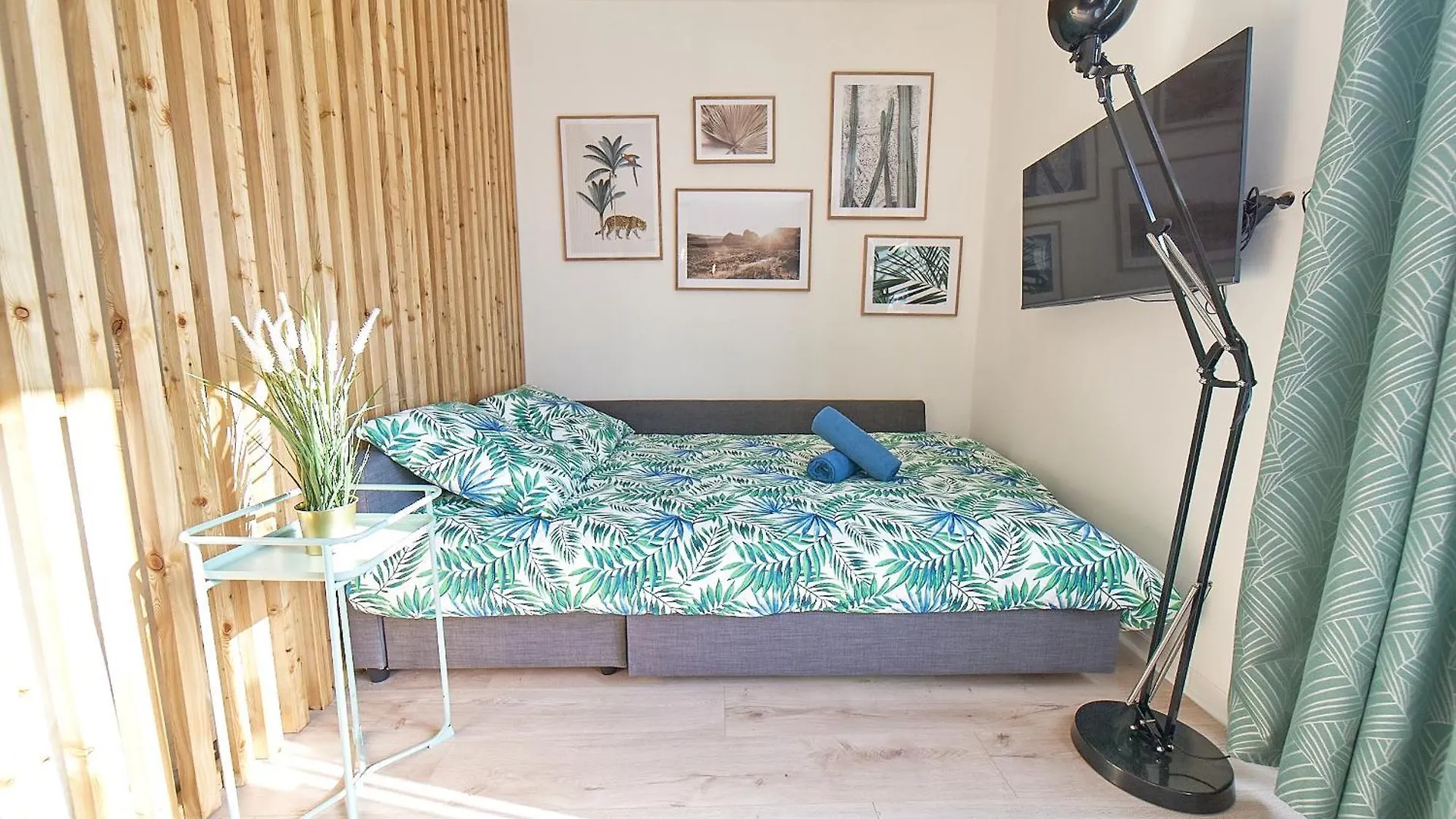 Le Globe Trotter, 8 Pers, Gratte Ciel-Terrasse Apartment Villeurbanne 0*,  France