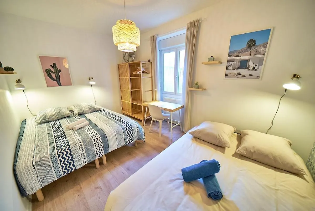 Le Globe Trotter, 8 Pers, Gratte Ciel-Terrasse Apartment Villeurbanne France
